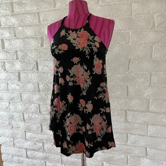 Soprano Racer Back Black Dress - Small - Picture 1 of 3